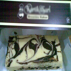 BROWNIES KARTIKA SARI KUKUS MARBLE