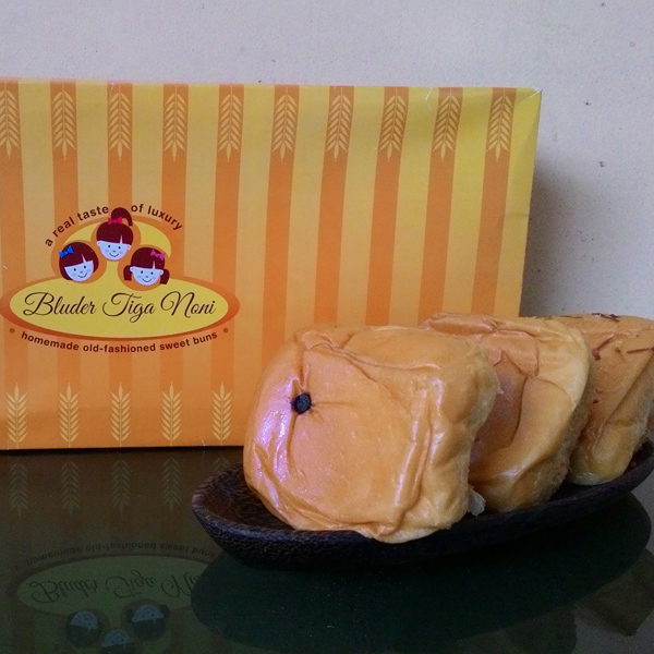 Roti Bluder Coklat Chip & keju Tiga Noni (Isi 10 : 5 Coklat Chip, 5 Keju)