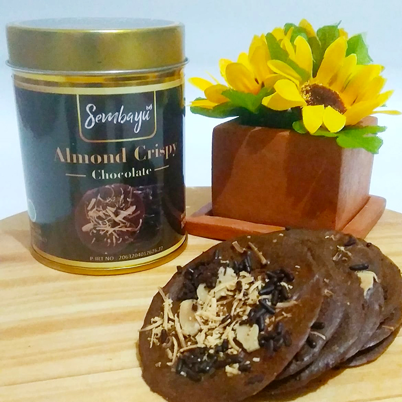 ALMOND CRISPY COKELAT