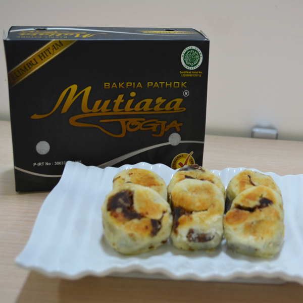 Bakpia Pathok Mutiara Jogja Kumbu Hitam  (Isi 20 pcs)