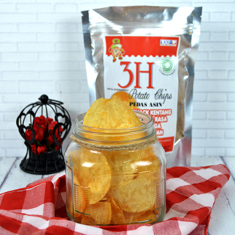 POTATO CHIPS RASA PEDAS ASIN (ISI 2 PACK @100GR)