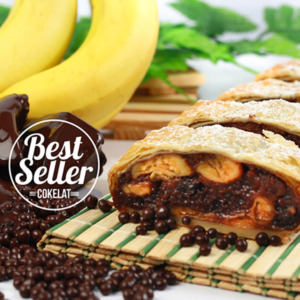 Chocolate Banana Strudel Malang