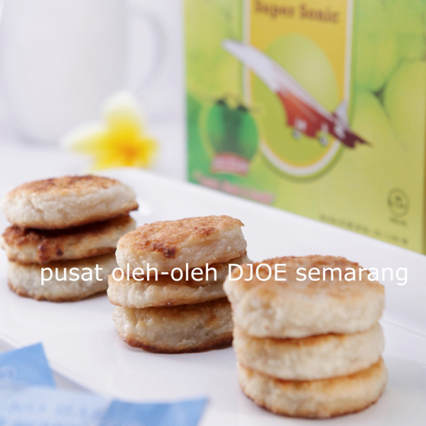 Wingko Kelapa Besar Djoe (Isi 20 pcs)